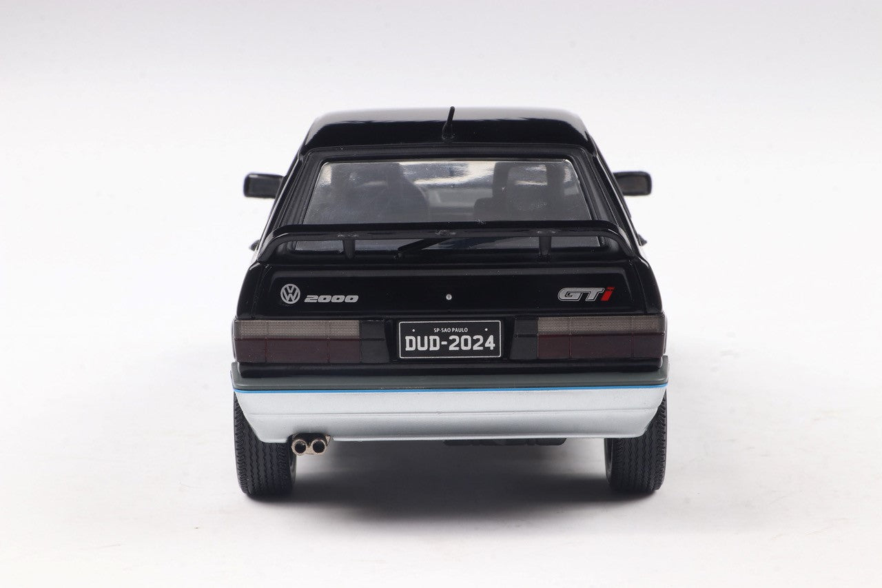 VOLKSWAGEN GOL GTi PRETO UNIVERSAL 1994  SERIE CALIFORNIA CLASSICS 1/24