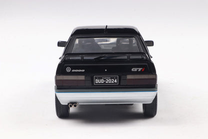 VOLKSWAGEN GOL GTi PRETO UNIVERSAL 1994  SERIE CALIFORNIA CLASSICS 1/24