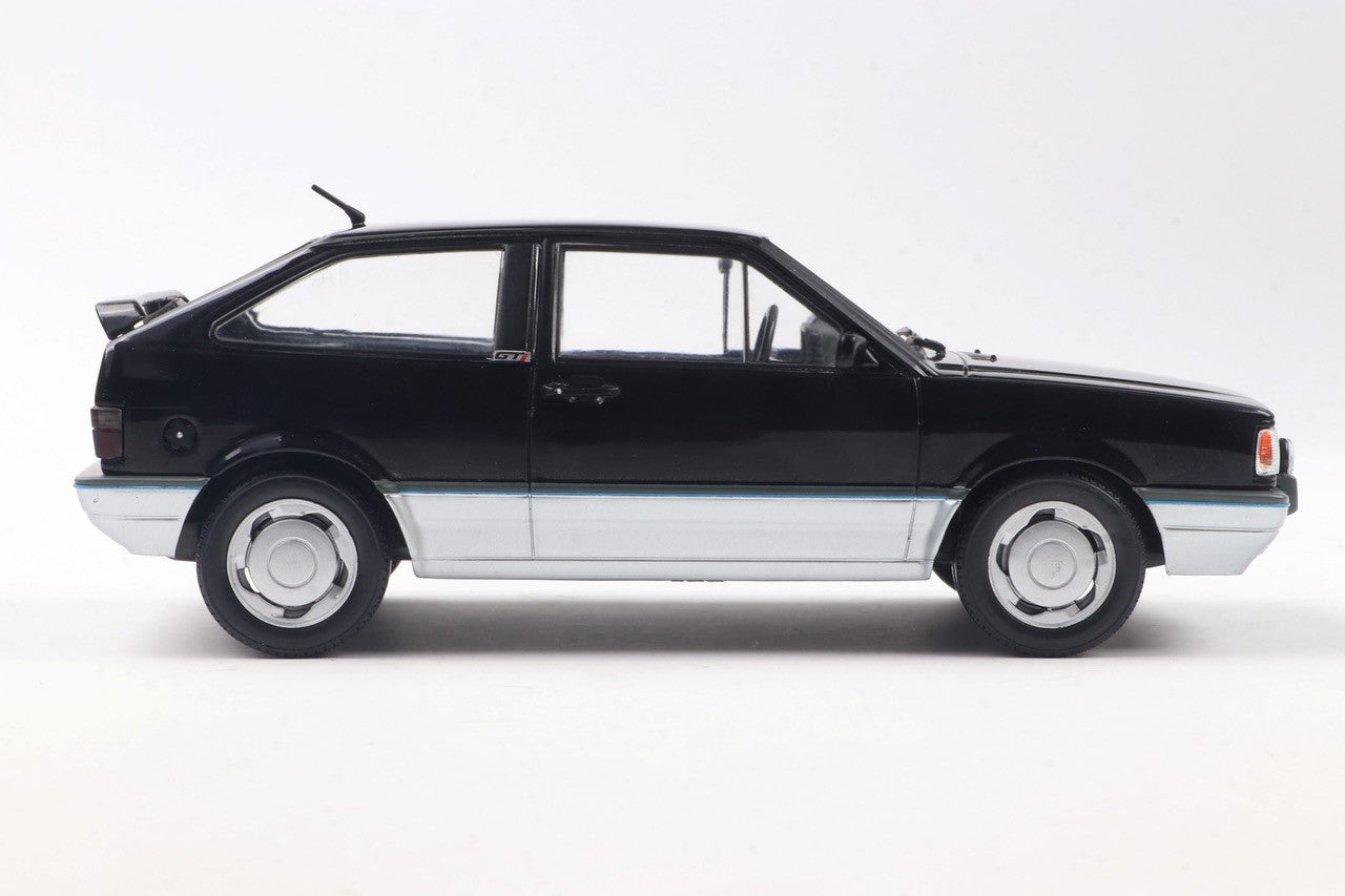 VOLKSWAGEN GOL GTi PRETO UNIVERSAL 1994  SERIE CALIFORNIA CLASSICS 1/24
