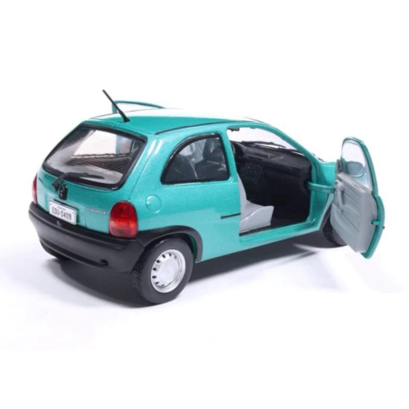 Chevrolet Corsa Wind 1994 Verde 1/24 California Classics